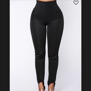 New with Tags cute black pants